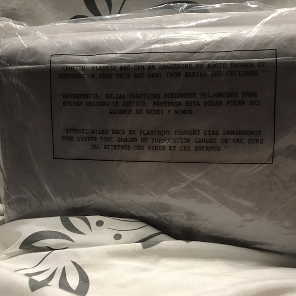 🆕 Kate Spade - Convertible Crossbody - Picture 7 of 7